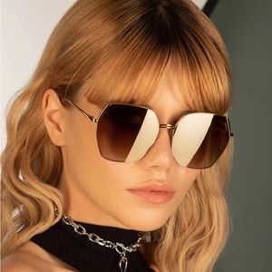 Freyrs Chelsie Oversized Sunglasses *gently used* | Perfect for all seasons 🍁